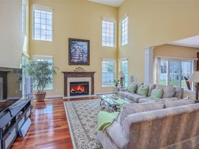 9 Avolet Court, Mount Sinai NY 11766