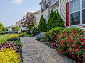 9 Avolet Court, Mount Sinai NY 11766