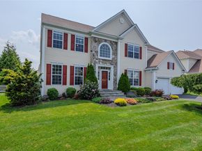 9 Avolet Court, Mount Sinai NY 11766