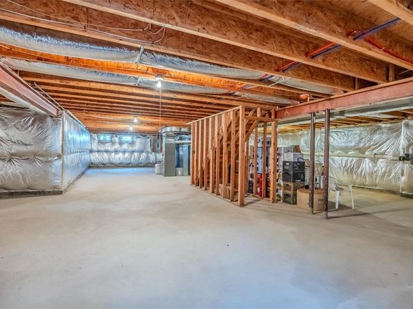 9 Avolet Court, Mount Sinai NY 11766