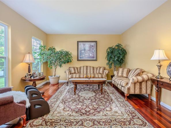 9 Avolet Court, Mount Sinai NY 11766