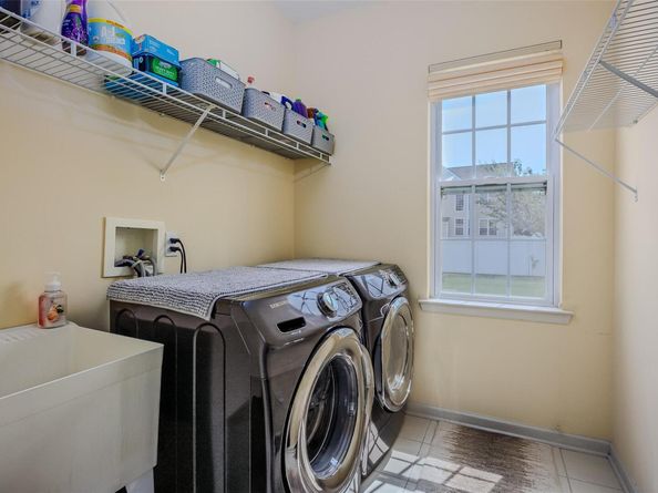 9 Avolet Court, Mount Sinai NY 11766
