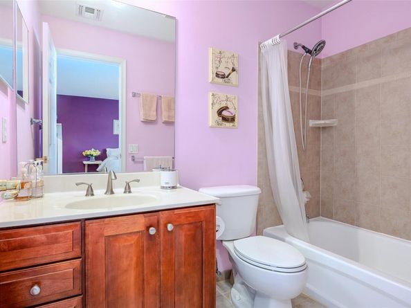 9 Avolet Court, Mount Sinai NY 11766
