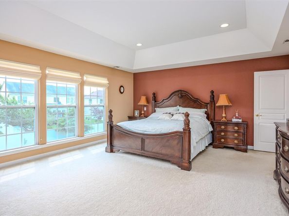 9 Avolet Court, Mount Sinai NY 11766