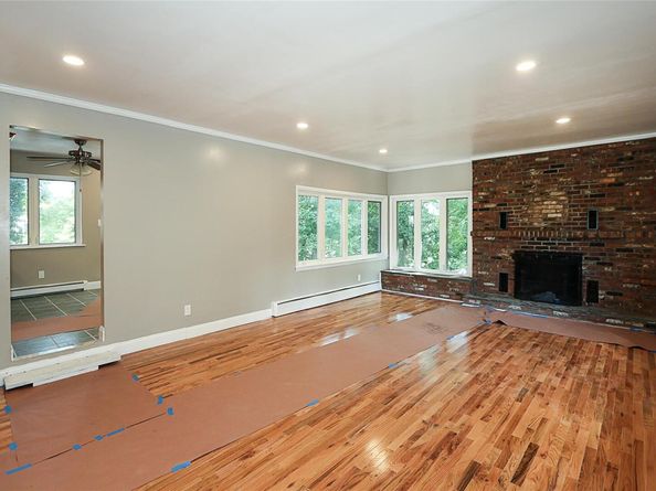 28 Brookdale Road, Glen Cove NY 11542
