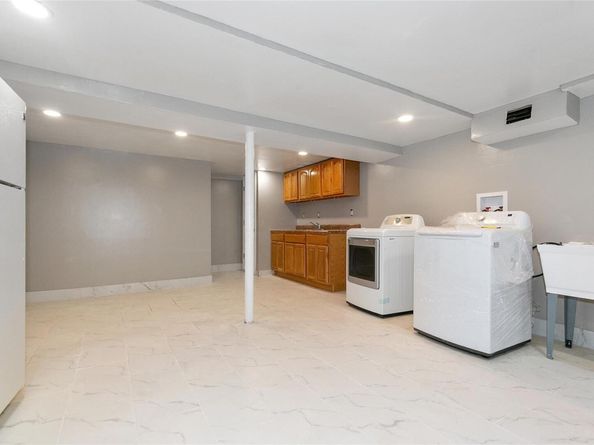28 Brookdale Road, Glen Cove NY 11542