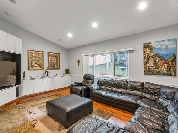 185 Harvard Drive, Plainview NY 11803