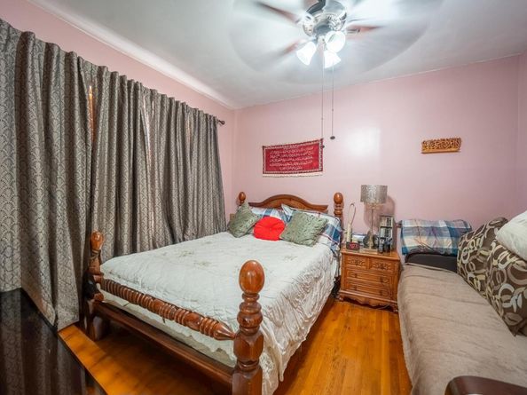 21 Brighton 10th Path, Brooklyn NY 11235