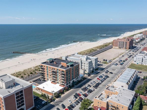 260 W Broadway 2G, Long Beach NY 11561