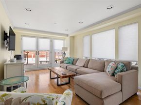 260 W Broadway 2G, Long Beach NY 11561