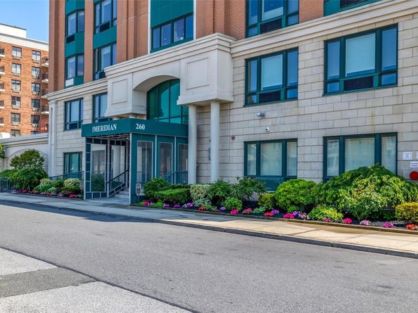 260 W Broadway 2G, Long Beach NY 11561