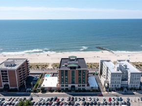 260 W Broadway 2G, Long Beach NY 11561