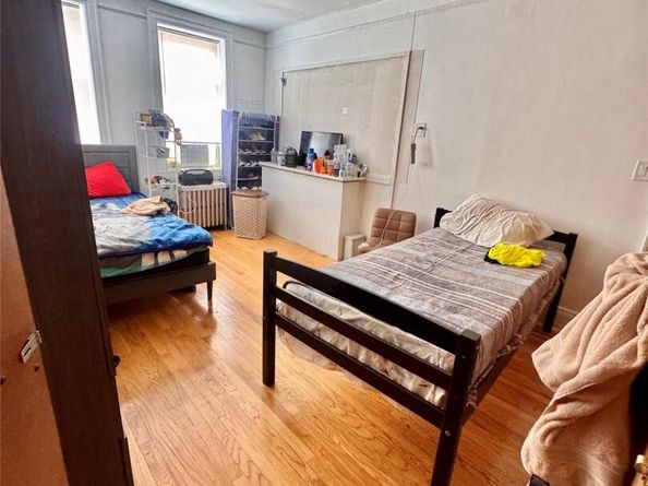 33-54 99th Street, Corona NY 11368