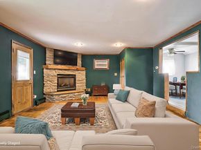 465 N Monroe Avenue, Lindenhurst NY 11757
