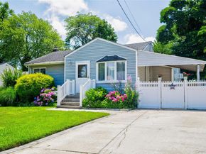 465 N Monroe Avenue, Lindenhurst NY 11757