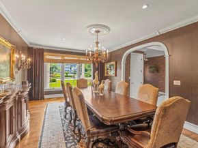 4 Country Meadow Court, Melville NY 11747