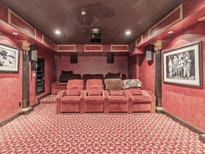 4 Country Meadow Court, Melville NY 11747