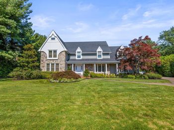 4 Country Meadow Court