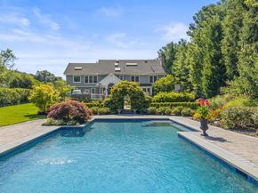 4 Country Meadow Court, Melville NY 11747