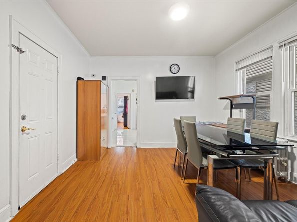 12141 6th Avenue, College Point NY 11356