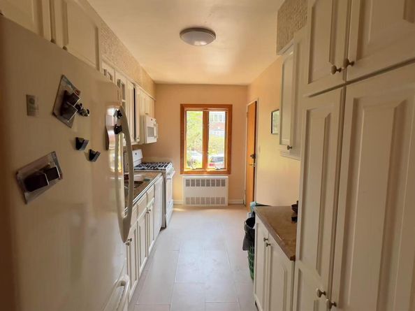 61-56 70th Street, Middle Village NY 11379