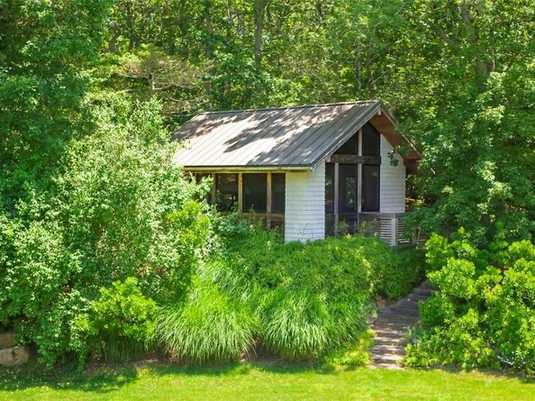 68 Fresh Pond Road, Amagansett NY 11930