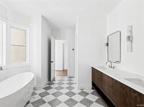 3360 Wunneweta Road, Cutchogue NY 11935