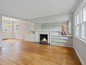 28 Redwood Road, New Hyde Park NY 11040
