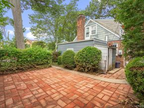 28 Redwood Road, New Hyde Park NY 11040