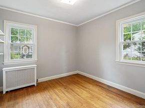28 Redwood Road, New Hyde Park NY 11040
