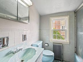 28 Redwood Road, New Hyde Park NY 11040