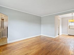 28 Redwood Road, New Hyde Park NY 11040