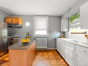 9 Willow Street, Glen Cove NY 11542