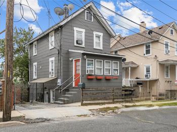 9 Willow Street