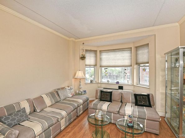 50 Merrick Avenue 307, East Meadow NY 11554
