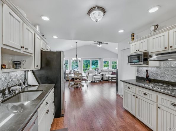 20 Peppermint Road, Commack NY 11725