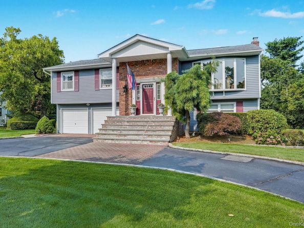 20 Peppermint Road, Commack NY 11725