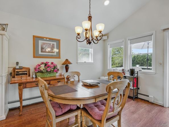 20 Peppermint Road, Commack NY 11725