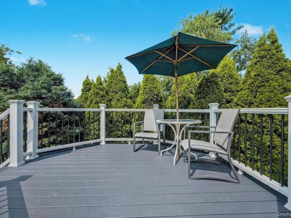 20 Peppermint Road, Commack NY 11725