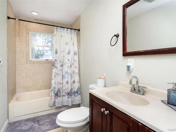 10 Sunnyside Drive, Sound Beach NY 11789