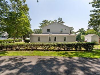 10 Sunnyside Drive