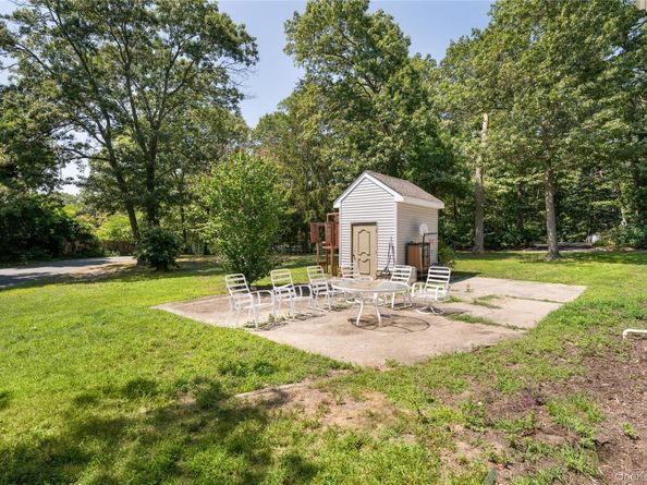10 Sunnyside Drive, Sound Beach NY 11789