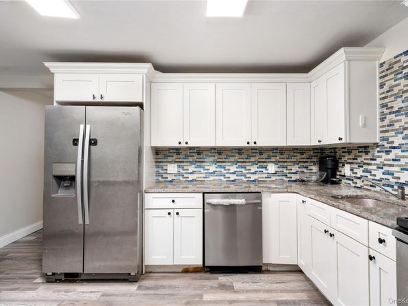 10 Sunnyside Drive, Sound Beach NY 11789