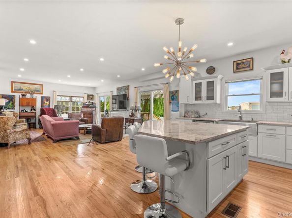 106 Surf Road, Lindenhurst NY 11757