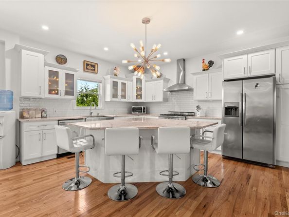 106 Surf Road, Lindenhurst NY 11757