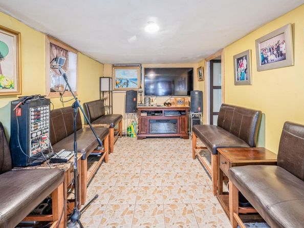 845 Kinsella Street, Bronx NY 10462