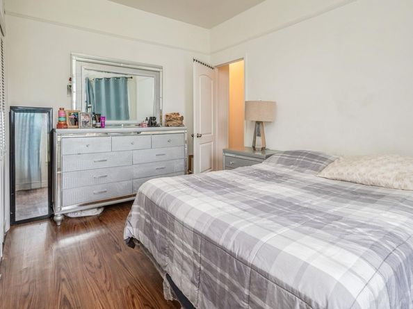 845 Kinsella Street, Bronx NY 10462