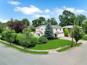 90 Sugar Maple Drive, Roslyn NY 11576