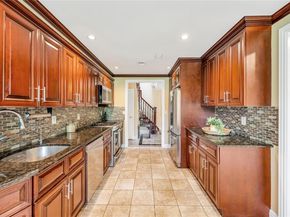 90 Sugar Maple Drive, Roslyn NY 11576