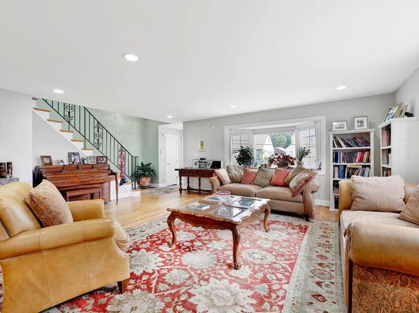 97 Burnham Avenue, Roslyn Heights NY 11577
